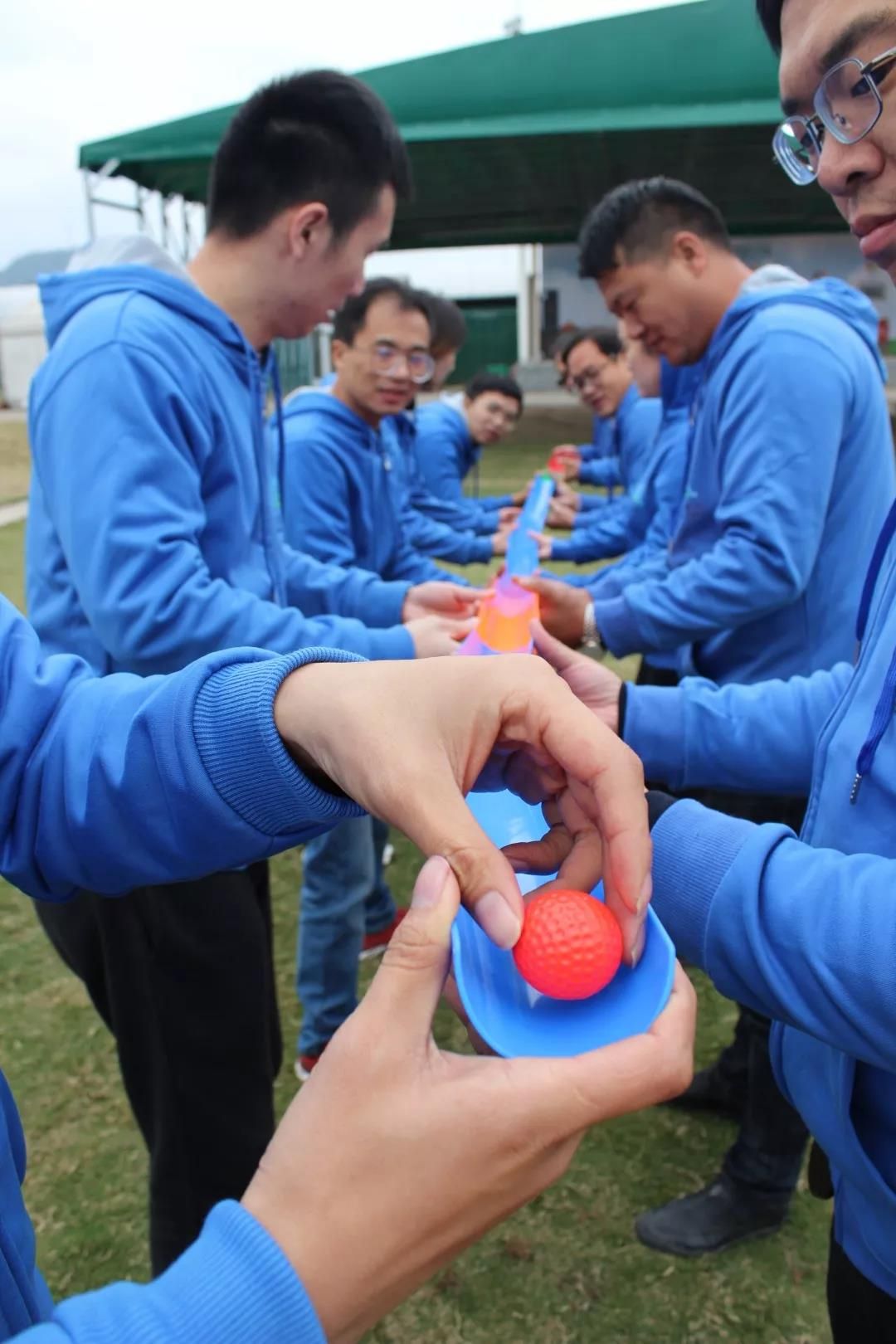 1583398044108944fXoi.jpg 瀝青瓦6.jpg